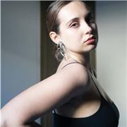 Se sei alla ricerca di una persona che ti aiuti nelle materie umanistiche delle scuole medie e superiori puoi contare su di me!